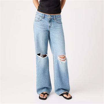 Levis Low Loose Shakey Ground